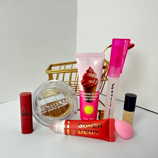 Travel friendly mini makeup