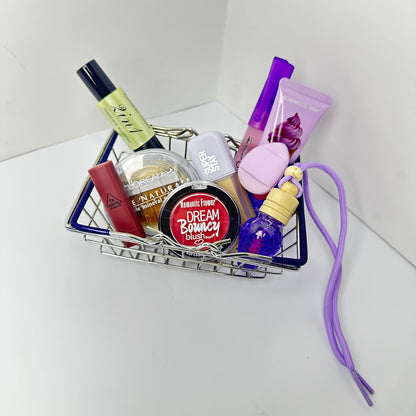 Everyday go to handbag mini makeup pouch