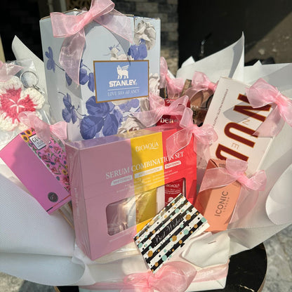 Luxury Gift Bouquet with Beauty & Skincare Essentials – Customizable
