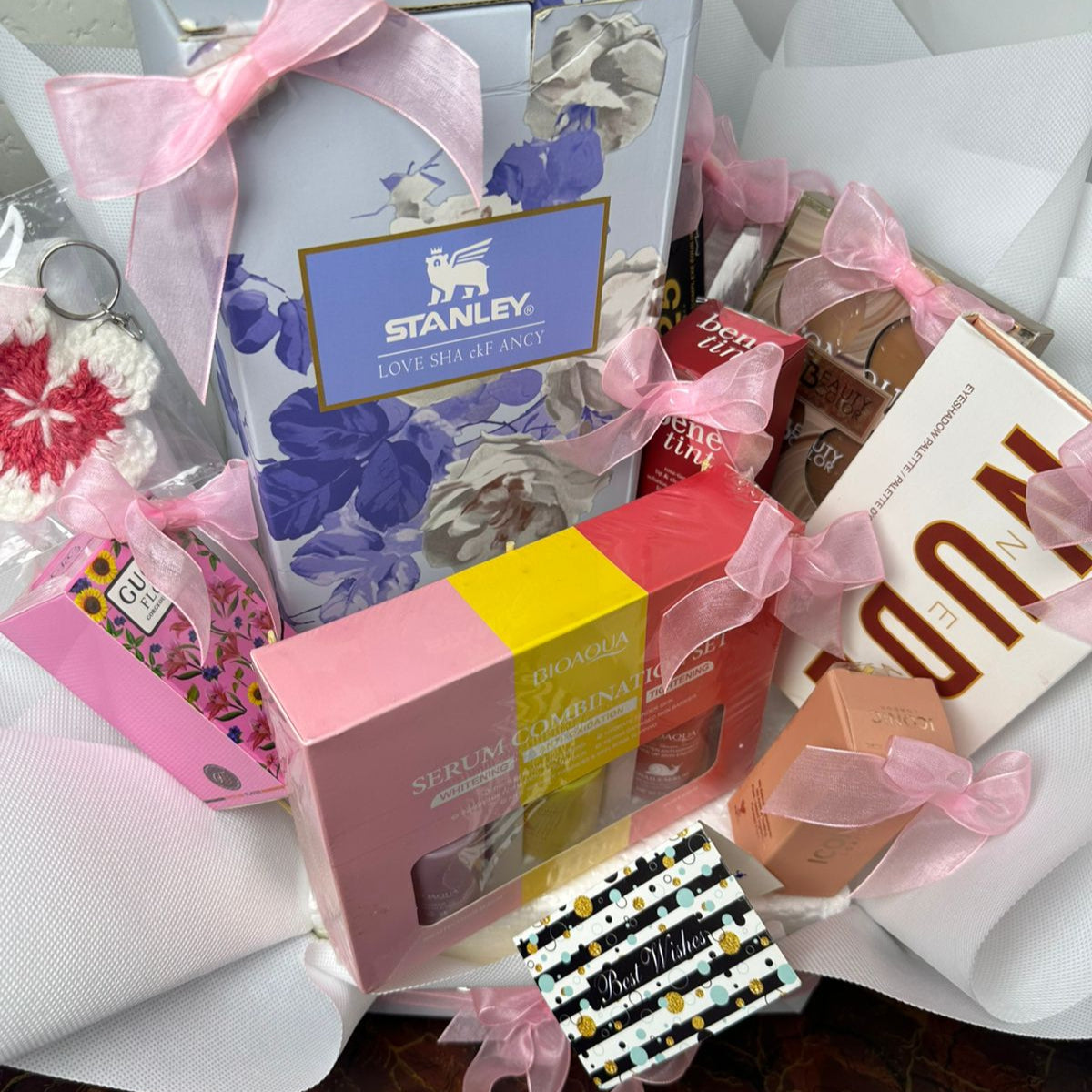 Luxury Gift Bouquet with Beauty & Skincare Essentials – Customizable